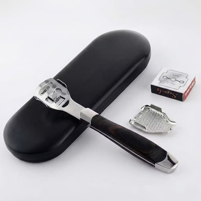 Fotbutiken Fothyvel & Fotskrubb – Bäst kombinerad hyvel & skrubb – fotskrubb bäst i test 2026